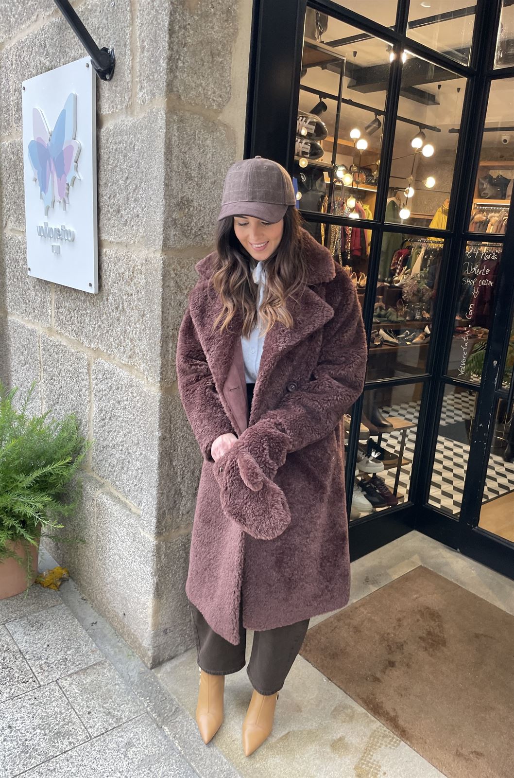 Abrigo Rinascimento CFC0122221003  largo Rinascimento - Imagen 1