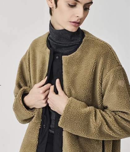 Abrigo TANTÄ DIVOTRA Elmwood verdoso - Imagen 1