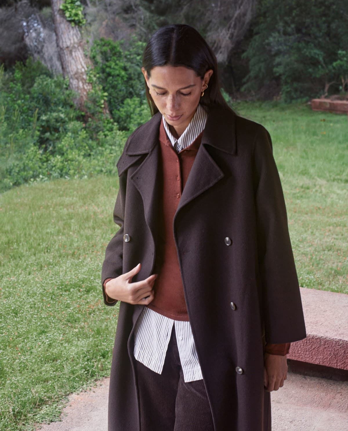 Abrigo Yerse 43600 largo handmade cinturón marrón chocolate - Imagen 4