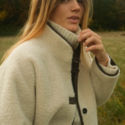 Abrigo Yerse 43612 CORTO brorreguito crudo - Imagen 1