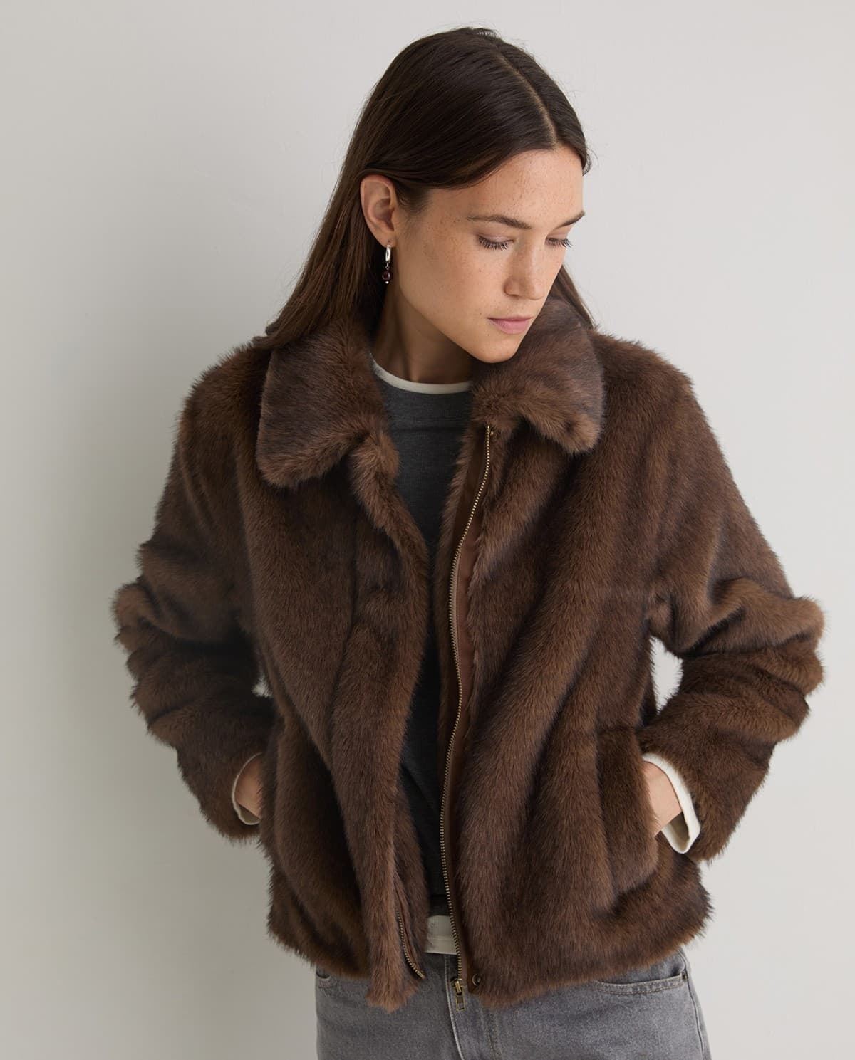 Abrigo Yerse 43622 CORTO efecto pelo marrón - Imagen 5