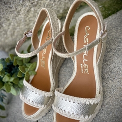 Alpargata Casteller 887 metalizada platino clarita - Imagen 2