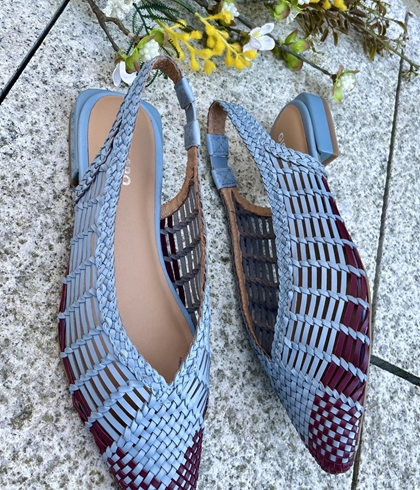 BAILARINA Piel trenzada destalonada 79221 MAGAINI azul burdeos - Imagen 1