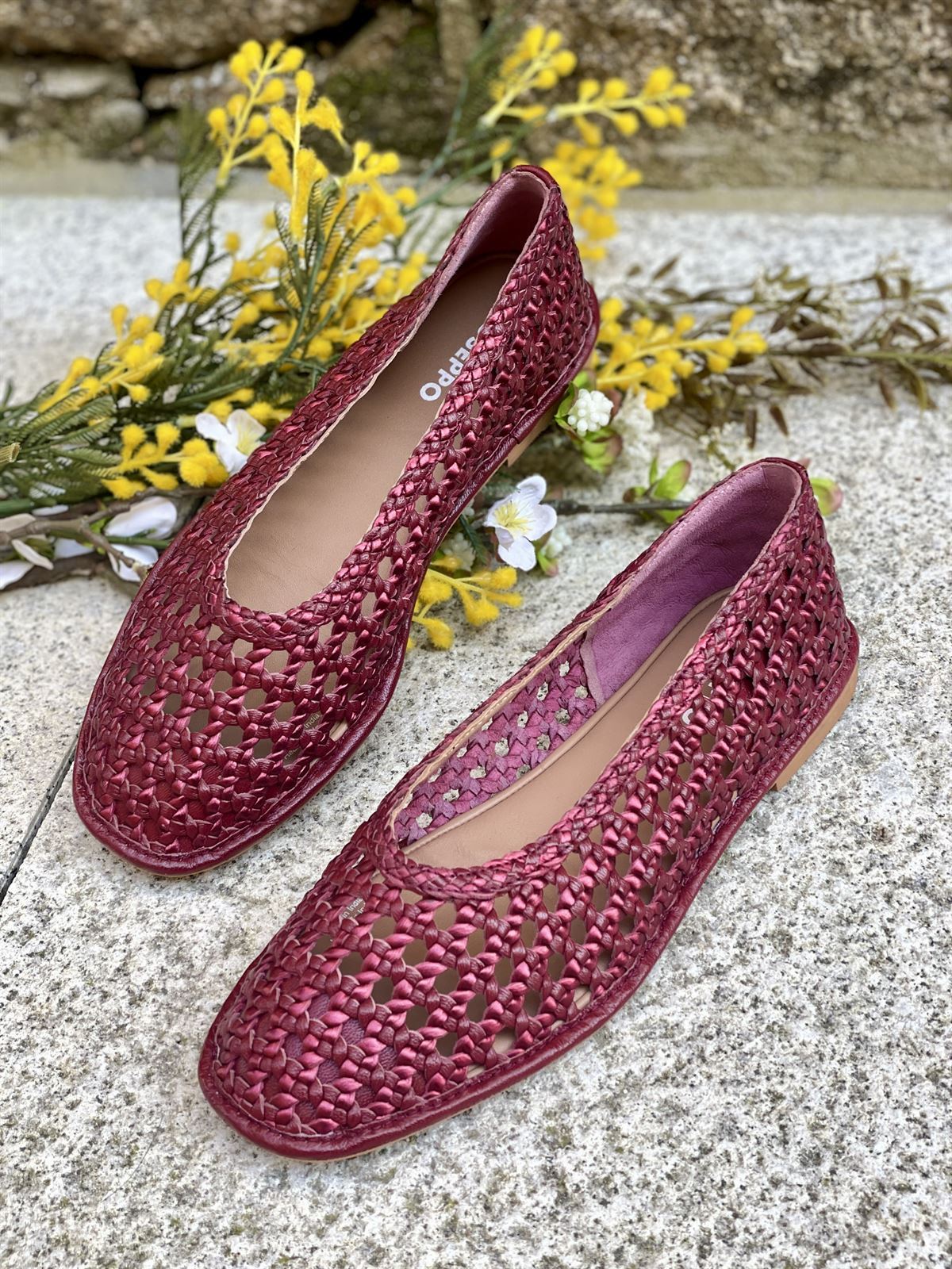 BAILARINA Piel trenzada  EMBEYA 78242 METALIZADO Burgundy granate - Imagen 1