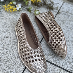 Bailarina Piel trenzada EMBEYA 78242 METALIZADO PLATINUM (Gioseppo) - Imagen 2