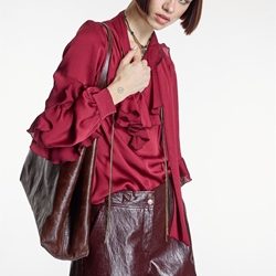 Blusa Alba Conde  6305 con volantes granate - Imagen 2