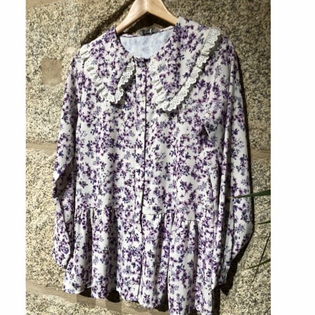 Blusa bobo flores lilas puntillas - Imagen 1