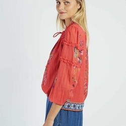 Blusa Derhy  ALICANTE flores impresas rojo coral - Imagen 2