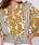 Blusa Derhy mostaza a contraste. - Imagen 2