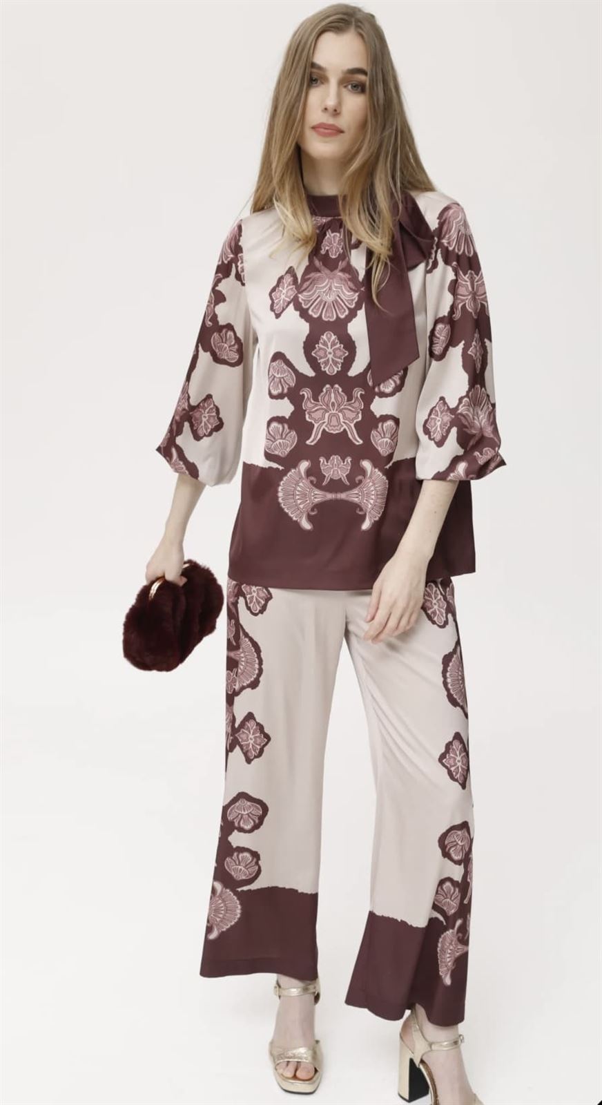Blusa Haya 2114 Estampado Posicionado berenjena - Imagen 3