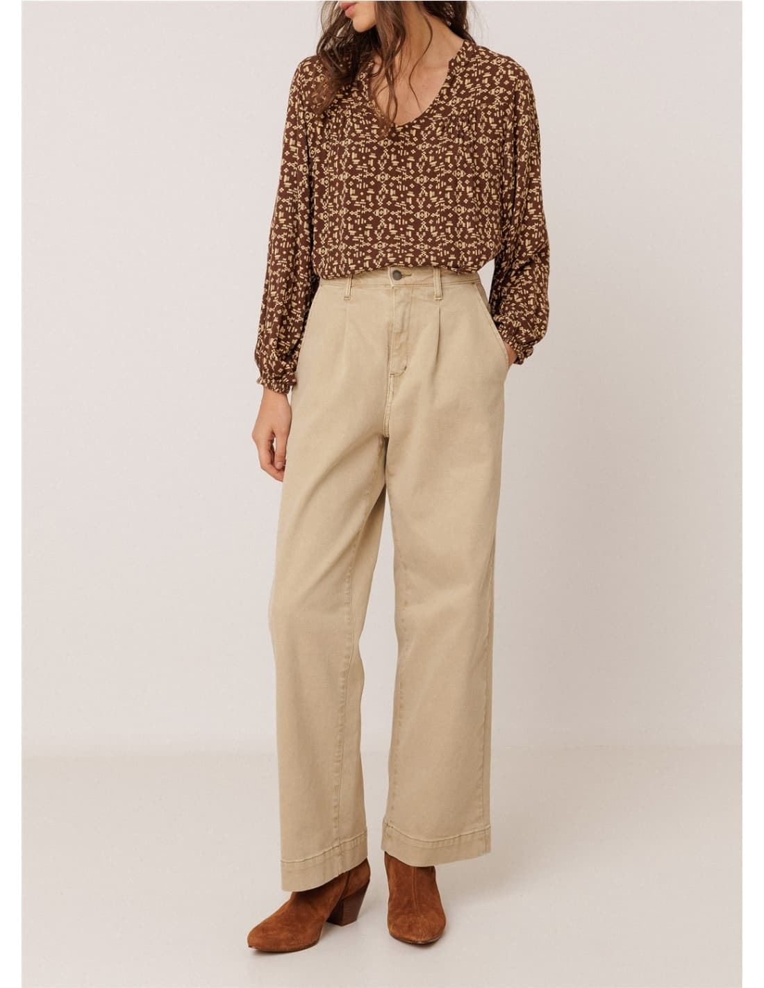 BLUSA IndI & Cold MI140 estampado floral chocolate - Imagen 1