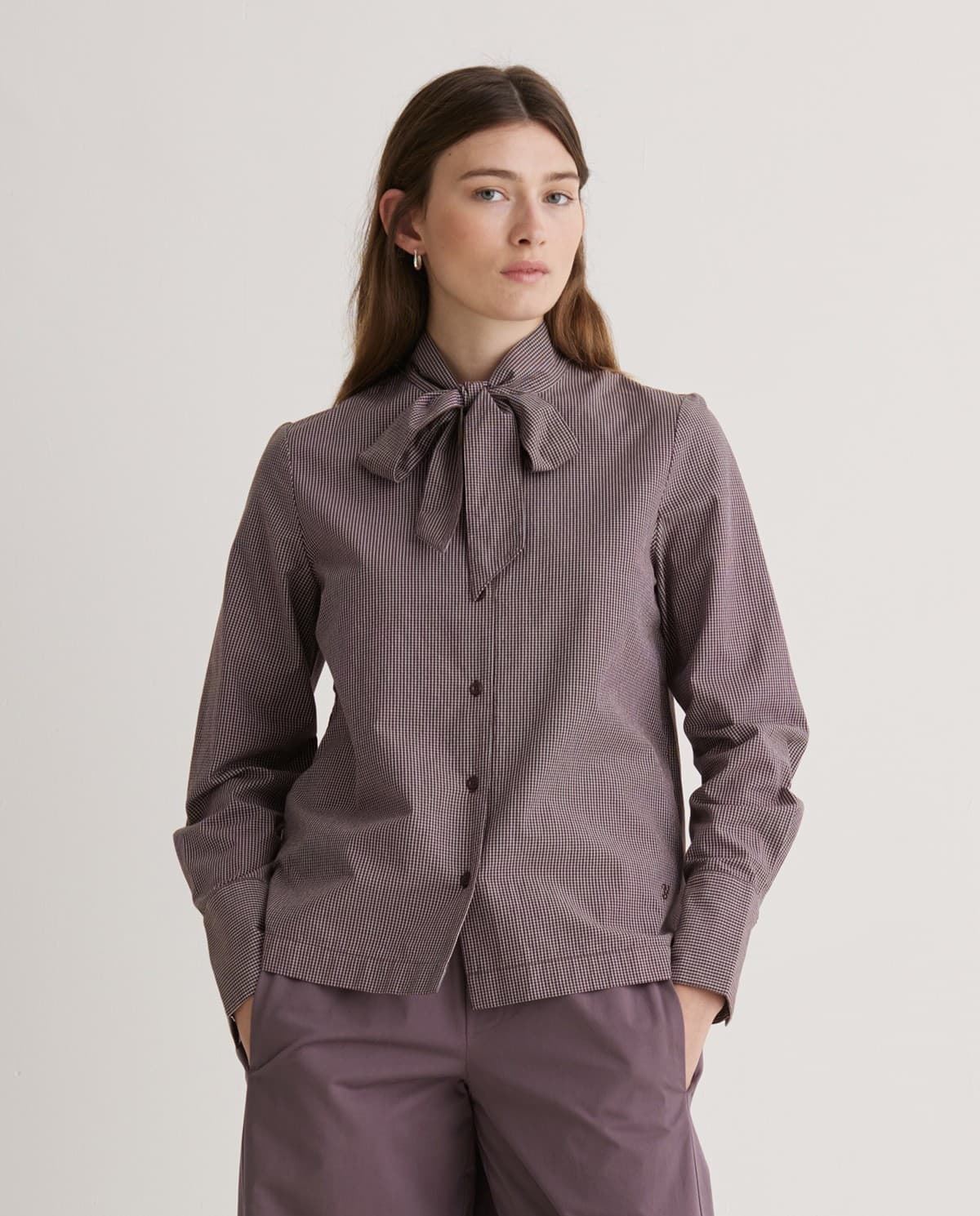 Blusa Yerse 43889 lazo print microcuadros - Imagen 1