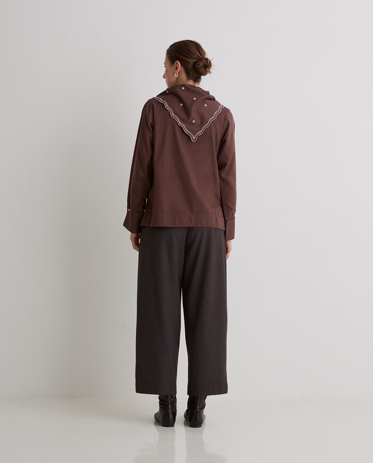 Blusa Yerse cuello extraible marrón chocolate 43864 - Imagen 6