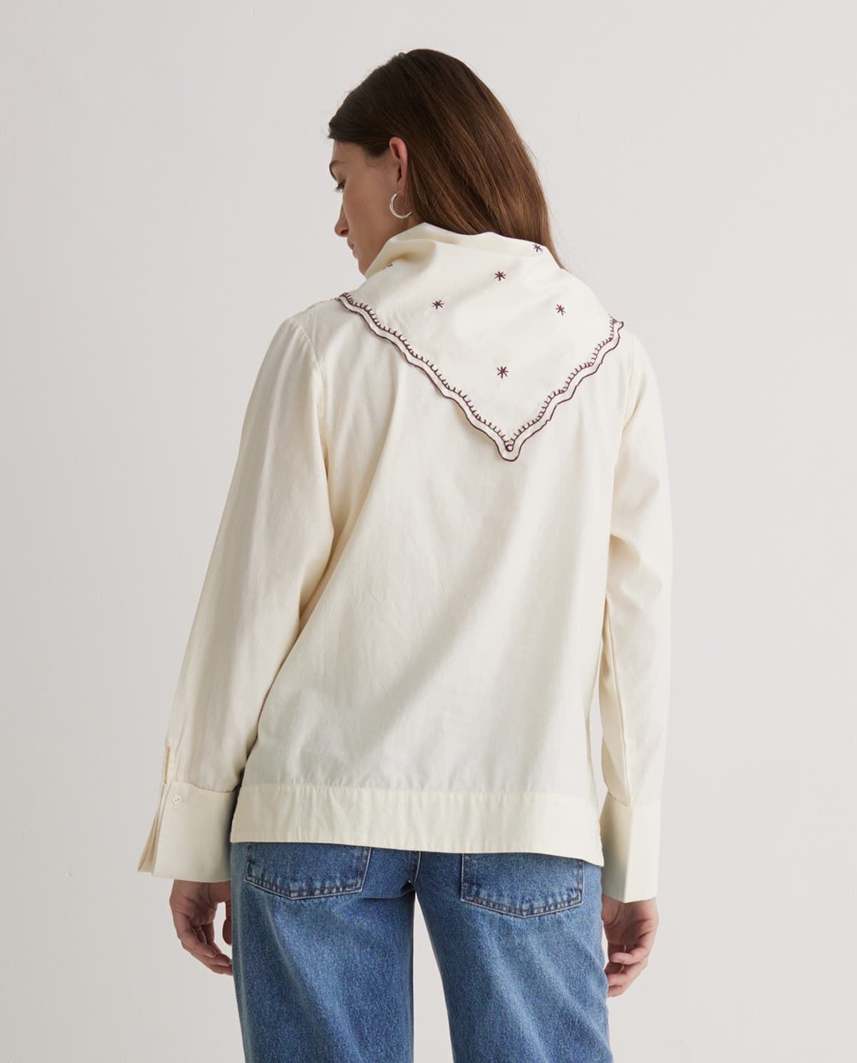 Blusa Yerse cuello extraible marrón crudo 43864 - Imagen 2