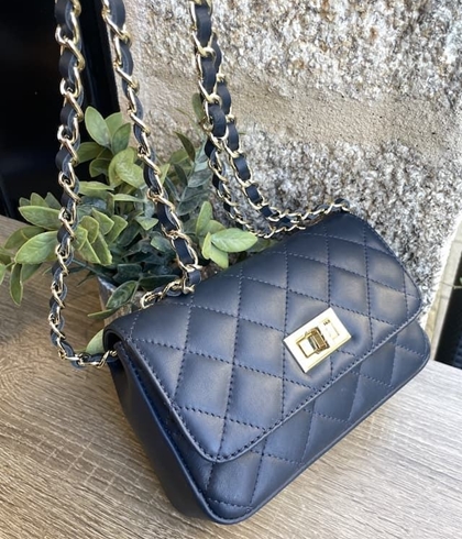 Bolso acolchado piel pequeño azul marino - Imagen 1