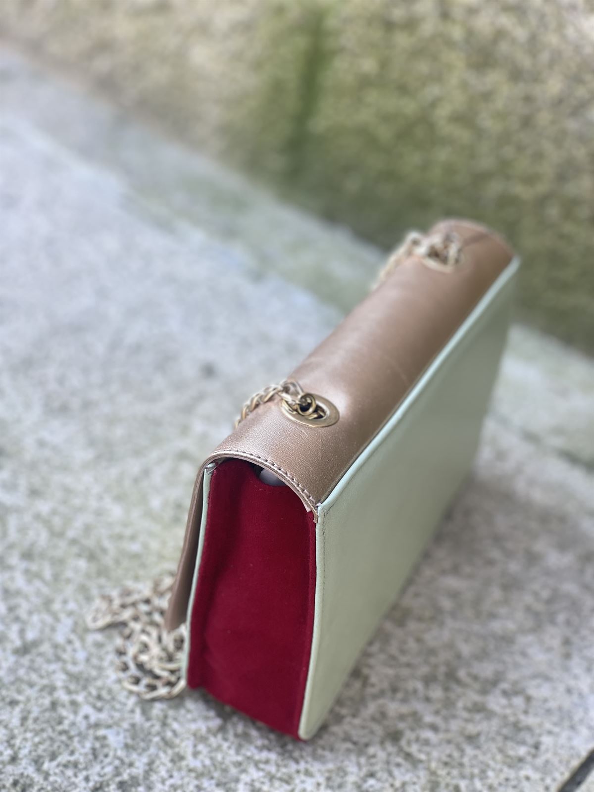 Bolso Angari Manila agua, rojo y dorado - Imagen 5