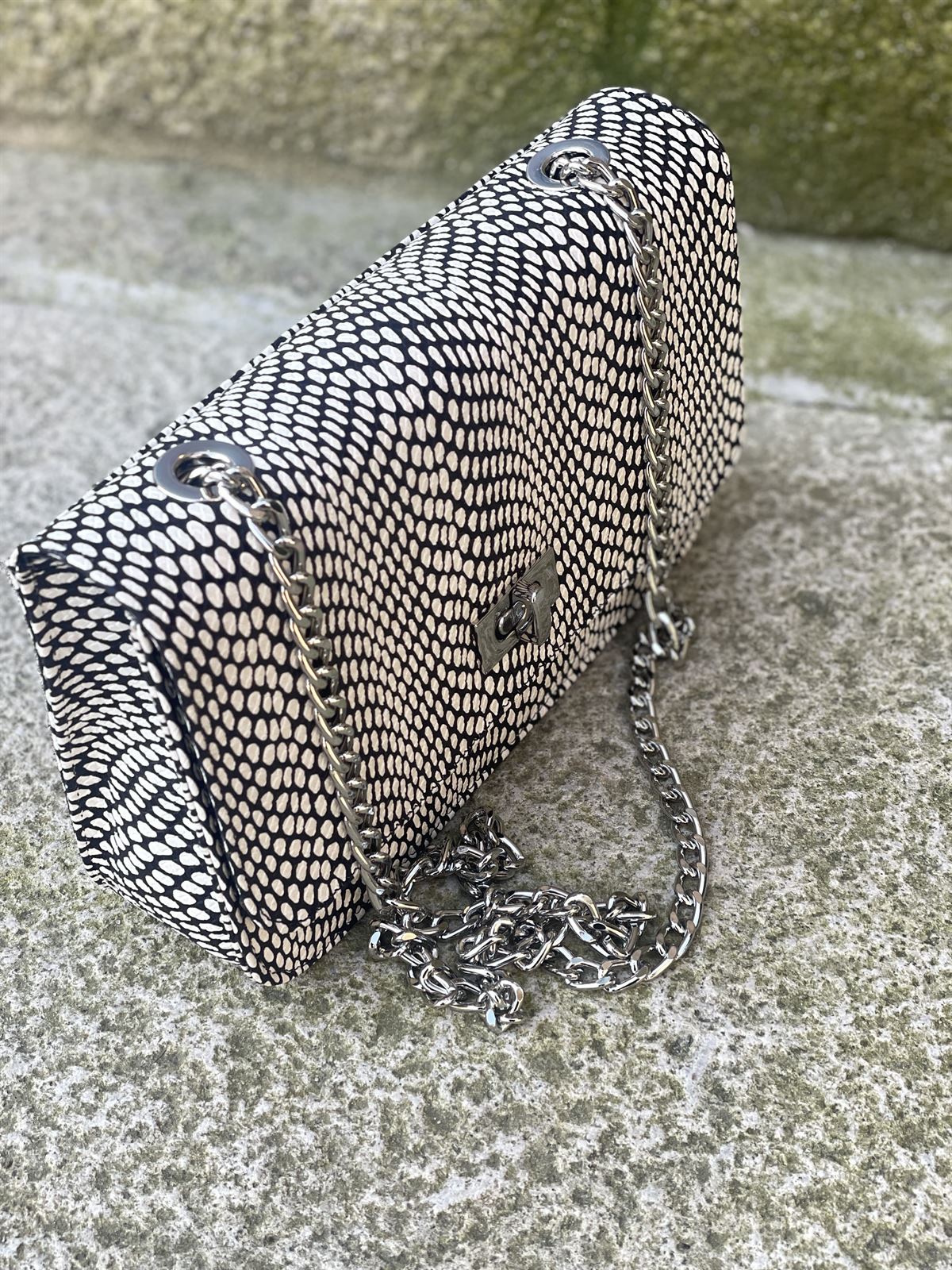 Bolso bandolera Angari 52173-58R perdiz blanco negro - Imagen 2