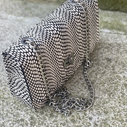 Bolso bandolera Angari 52173-58R perdiz blanco negro - Imagen 2