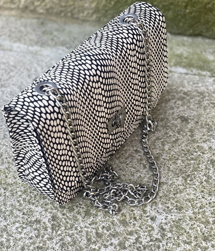 Bolso bandolera Angari 52173-58R perdiz blanco negro - Imagen 2