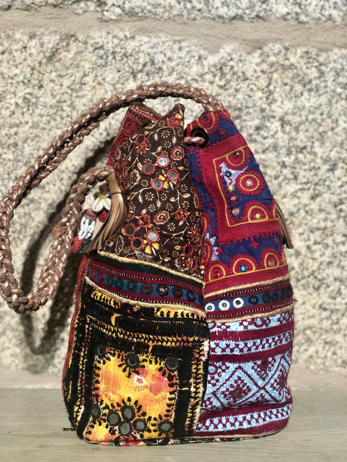 Bolso bombonera bohemio abalorios amarillos - Imagen 4