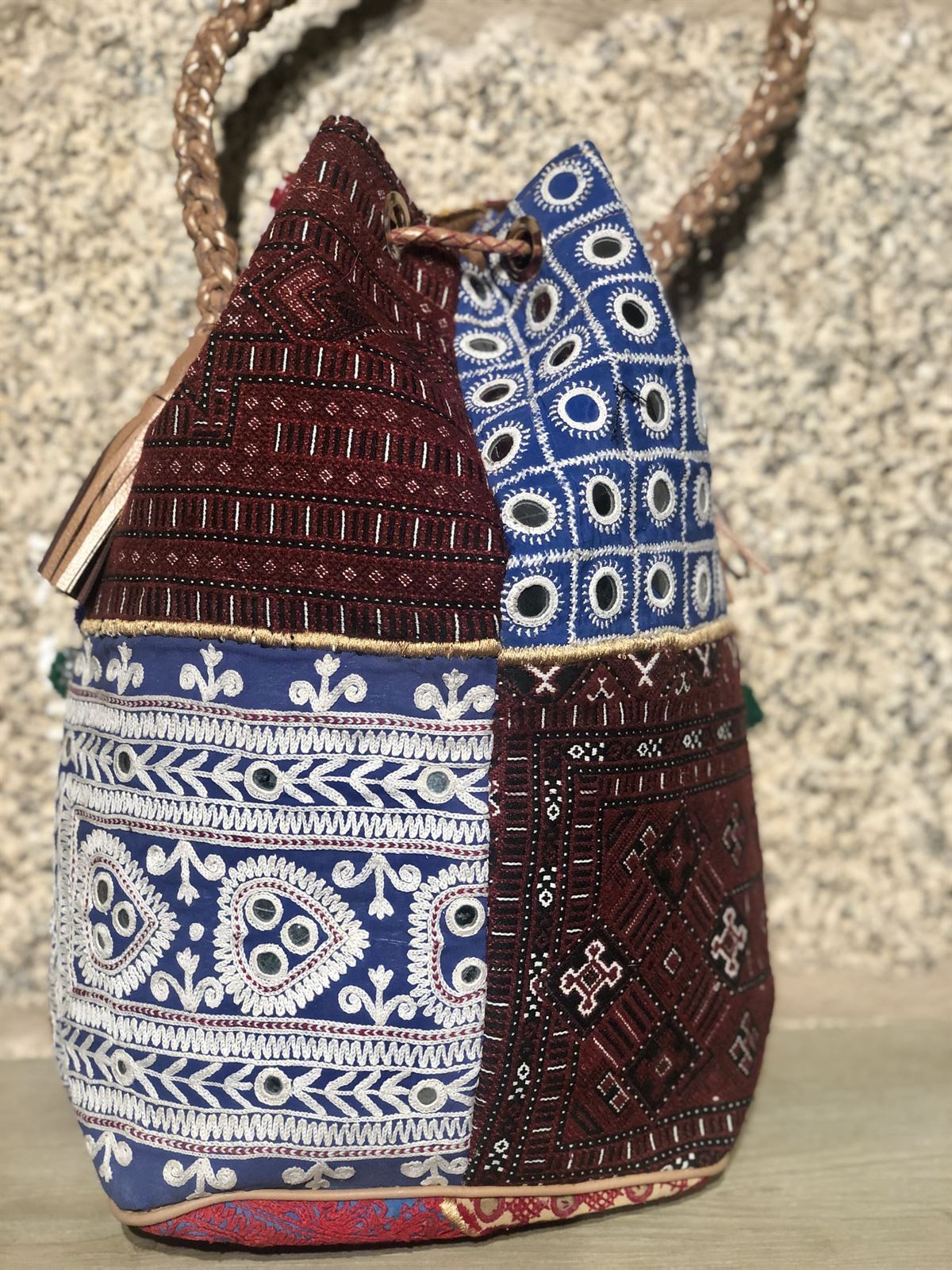 Bolso bombonera bohemio abalorios azules - Imagen 2