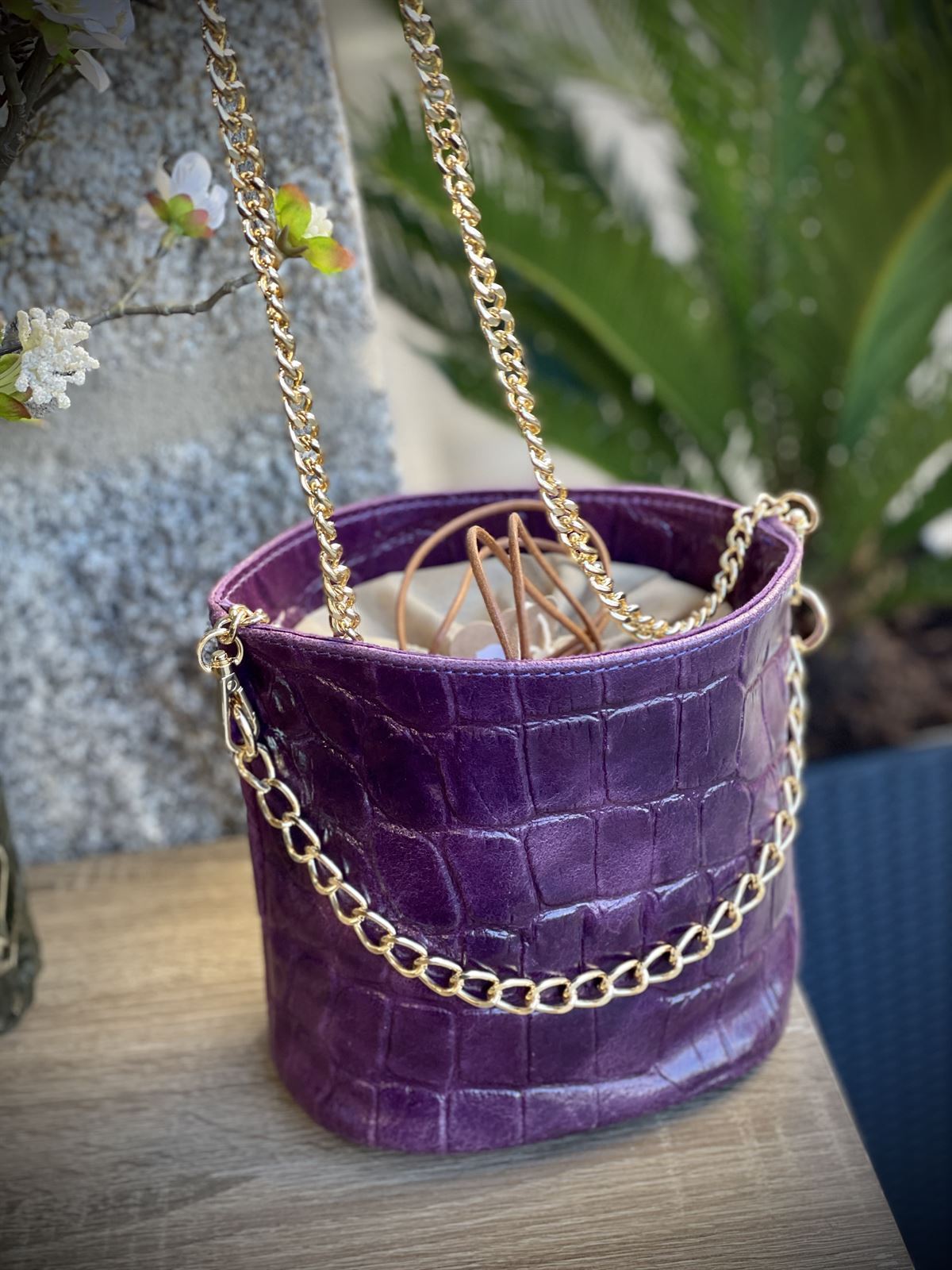 Bolso bombonera redondo coco morado - Imagen 1