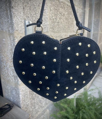 Bolso corazón tachas piel negro - Imagen 1