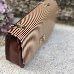 Bolso cuadrado Angari rayas camel y marrón chocolate - Imagen 1