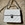 bolso de mano con cadena blanca - Imagen 1