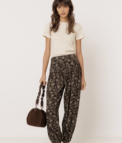 Bolso Indi & Cold REF. IA659 ALARGADO SERRAJE chocolate - Imagen 1