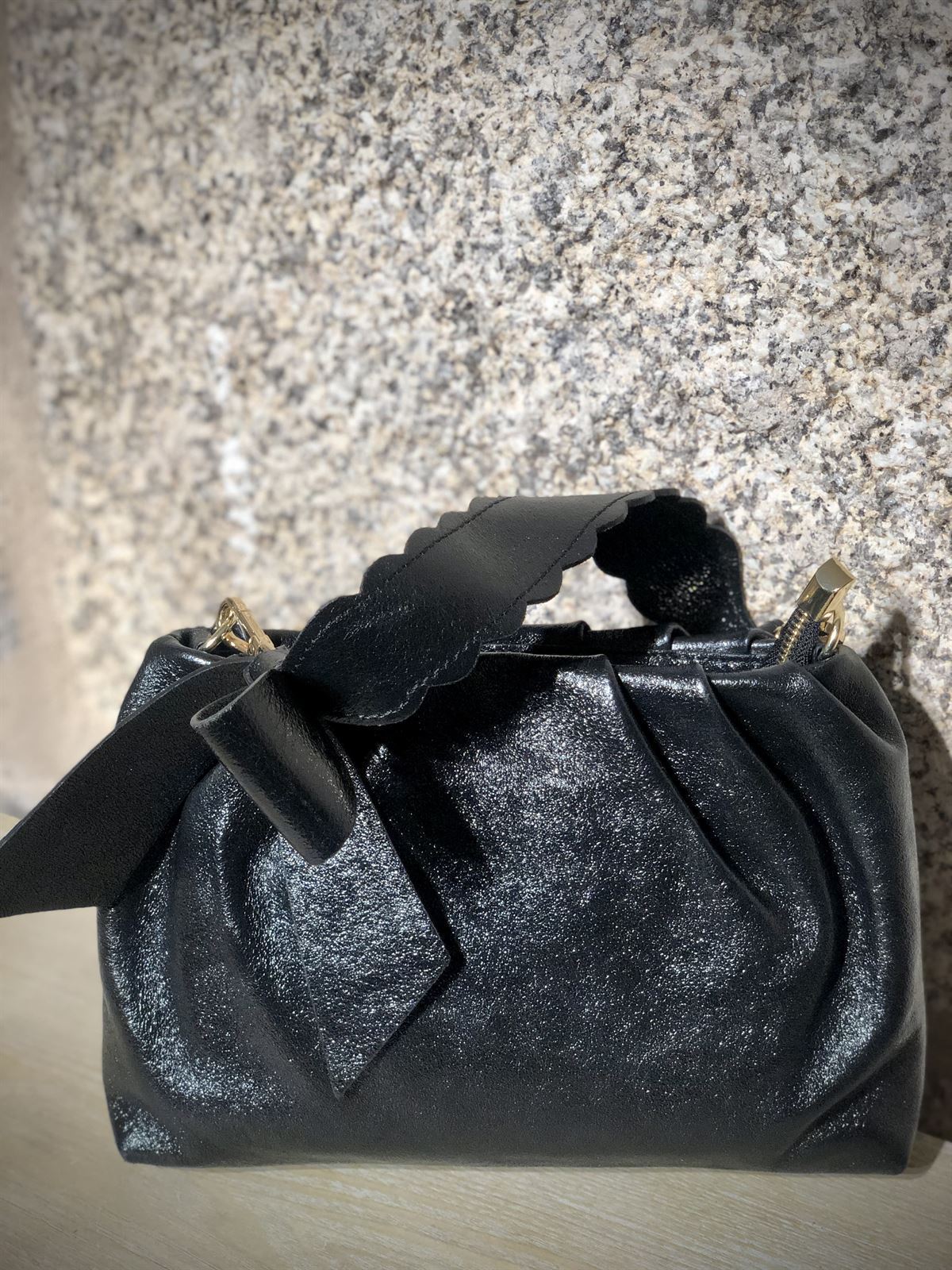 Bolso piel metalizado negro - Imagen 1