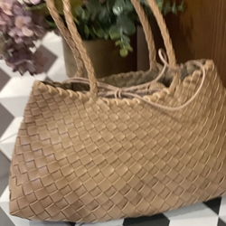 Bolso piel trenzado 2 asas beigge - Imagen 1