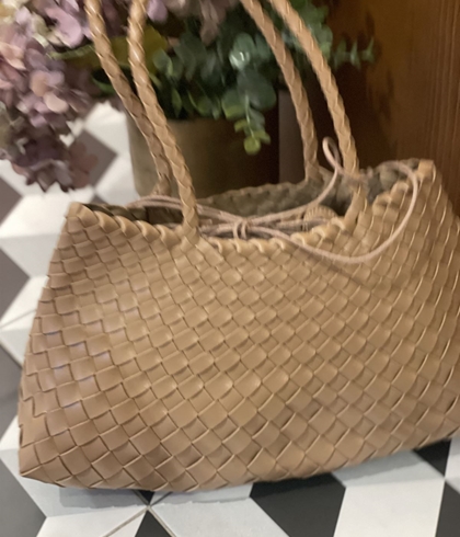 Bolso piel trenzado 2 asas beigge - Imagen 1