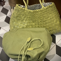 Bolso piel trenzado 2 asas verde manzana - Imagen 1