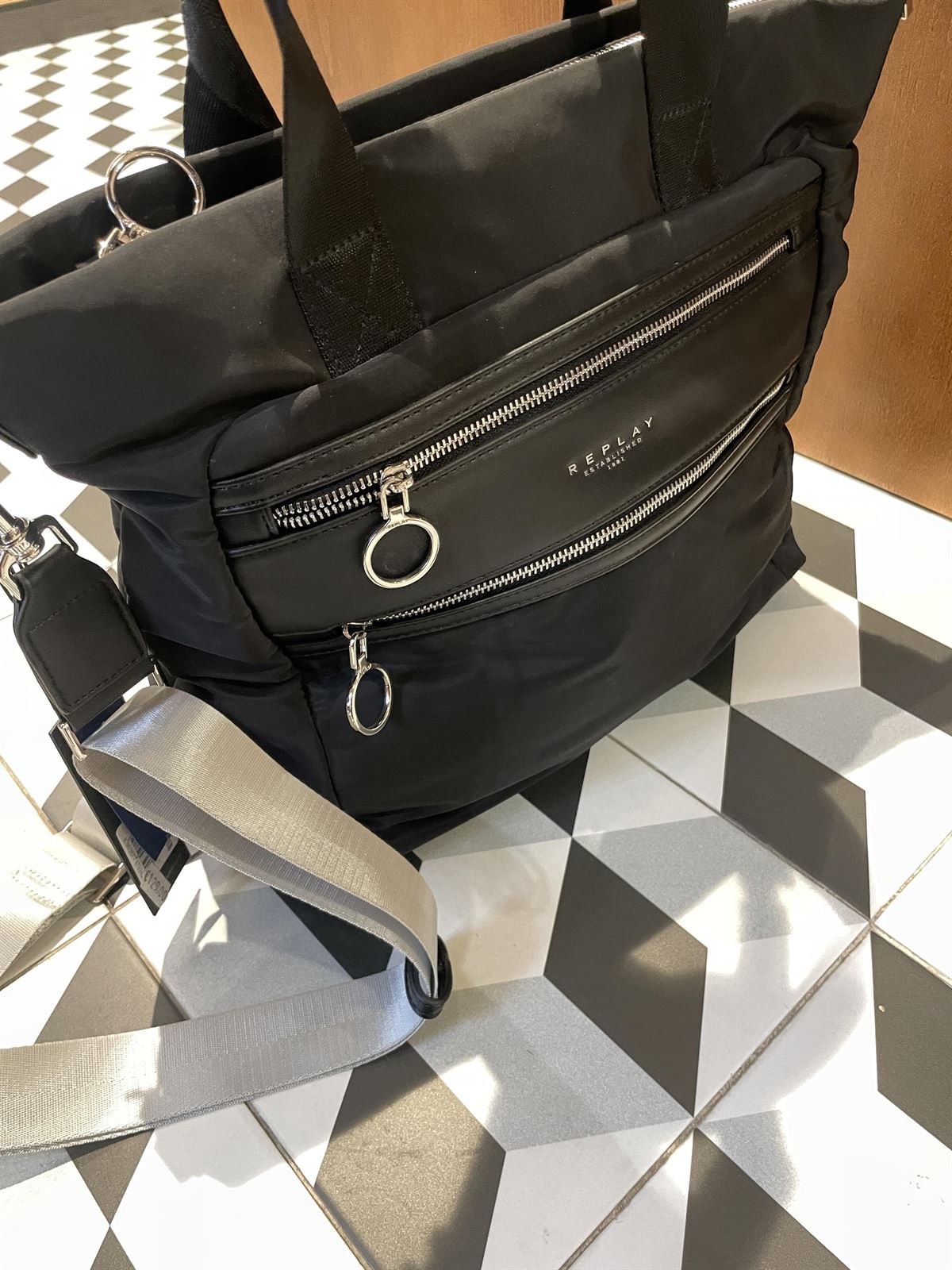 Bolso Replay shopper negro 2 bolsillos - Imagen 1