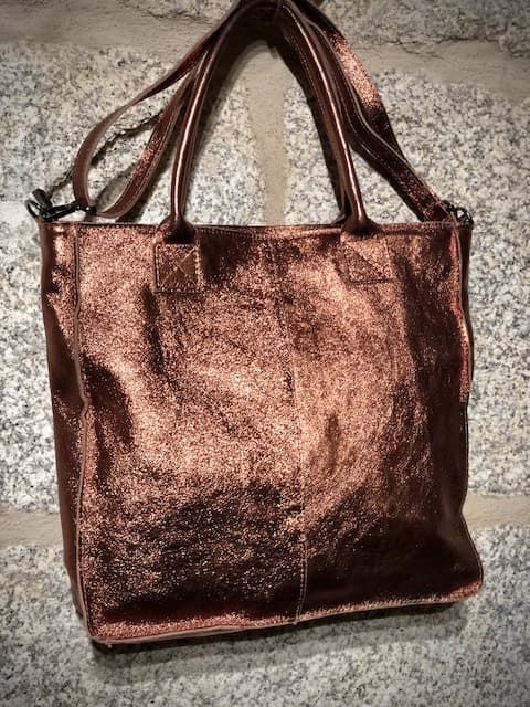 metalizado bronce - Bolsos