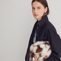 Bolso Yerse de hombro efecto pelo print vaca - Imagen 2