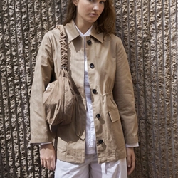 BOLSO YERSE ESTILO RIÑONERA CON CREMALLERA beige - Imagen 1