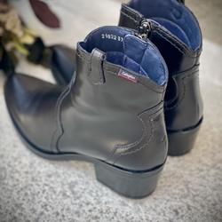 Bota Callaghan 21822 TURIN campera Negra - Imagen 1
