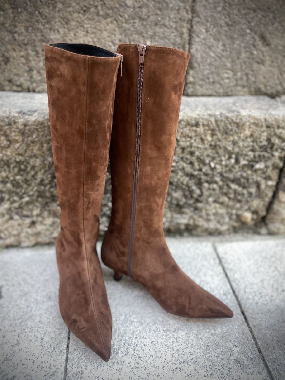 Bota Dibia by Ezzio 57750 ante chocolate brandy - Imagen 2