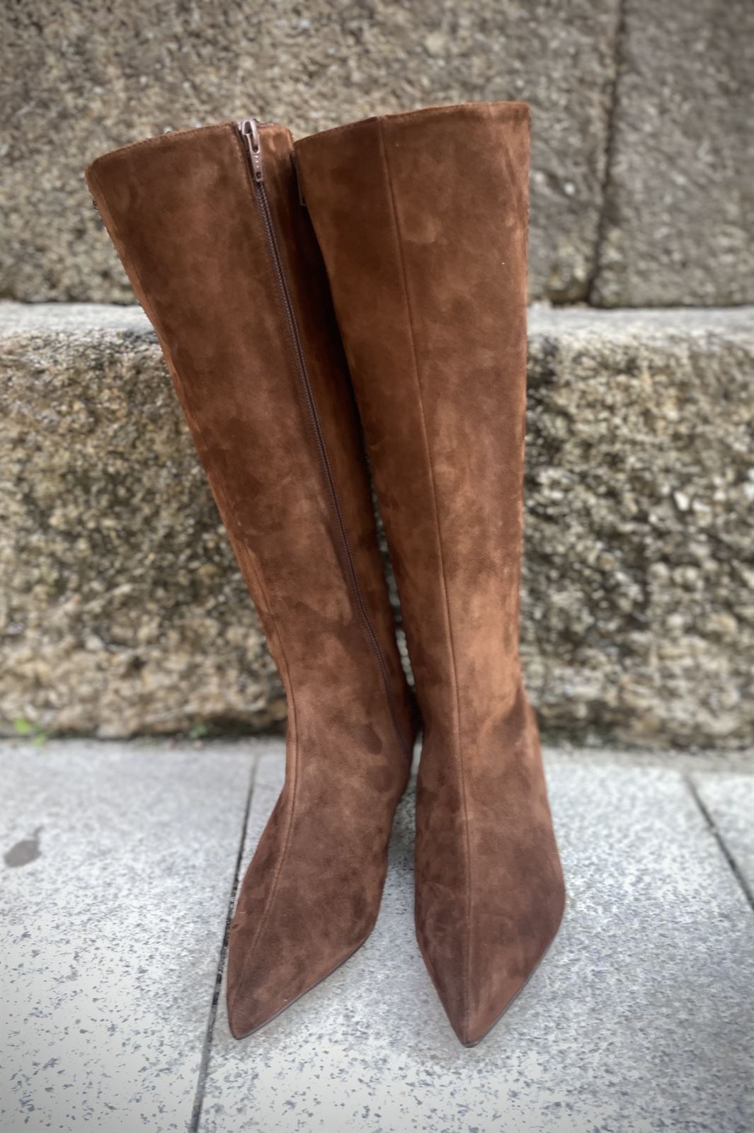 Bota Dibia by Ezzio 57750 ante chocolate brandy - Imagen 3