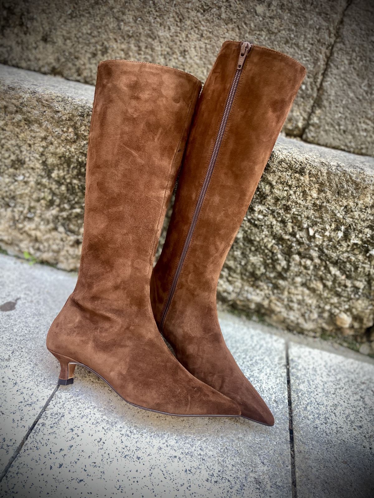 Bota Dibia by Ezzio 57750 ante chocolate brandy - Imagen 4
