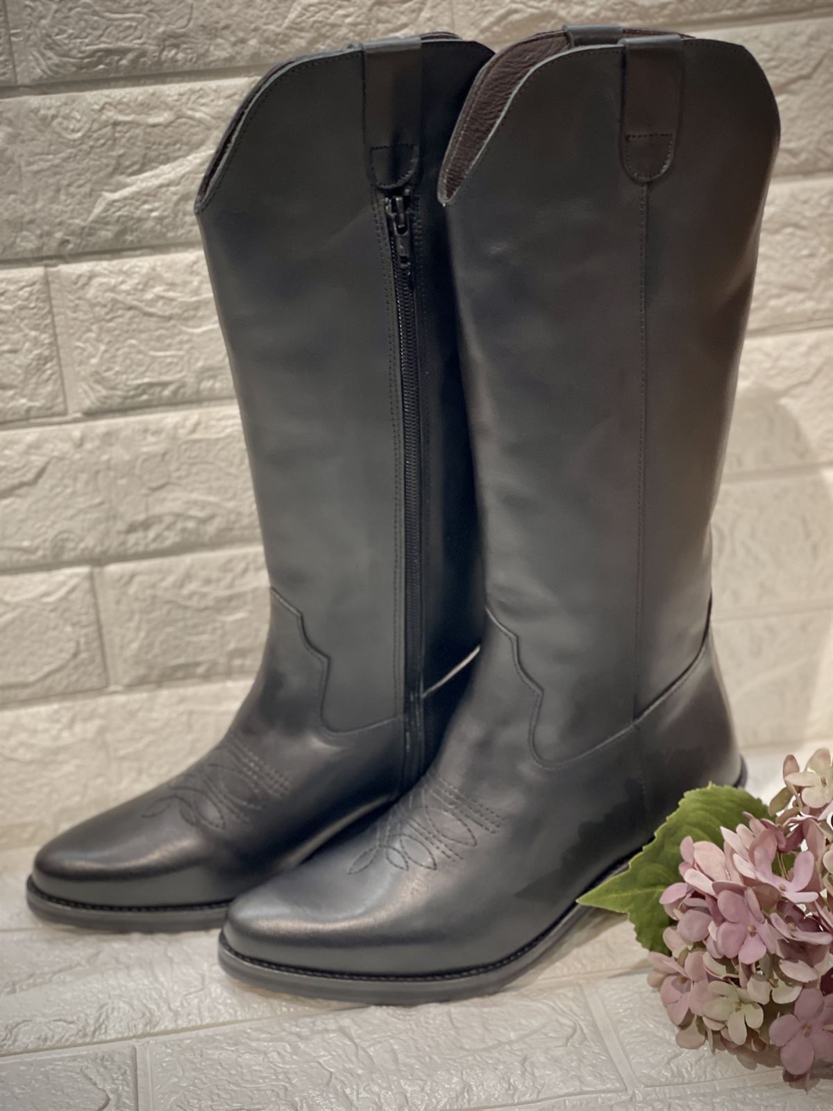 Bota Exé cowboy piel bordados negro - Imagen 3