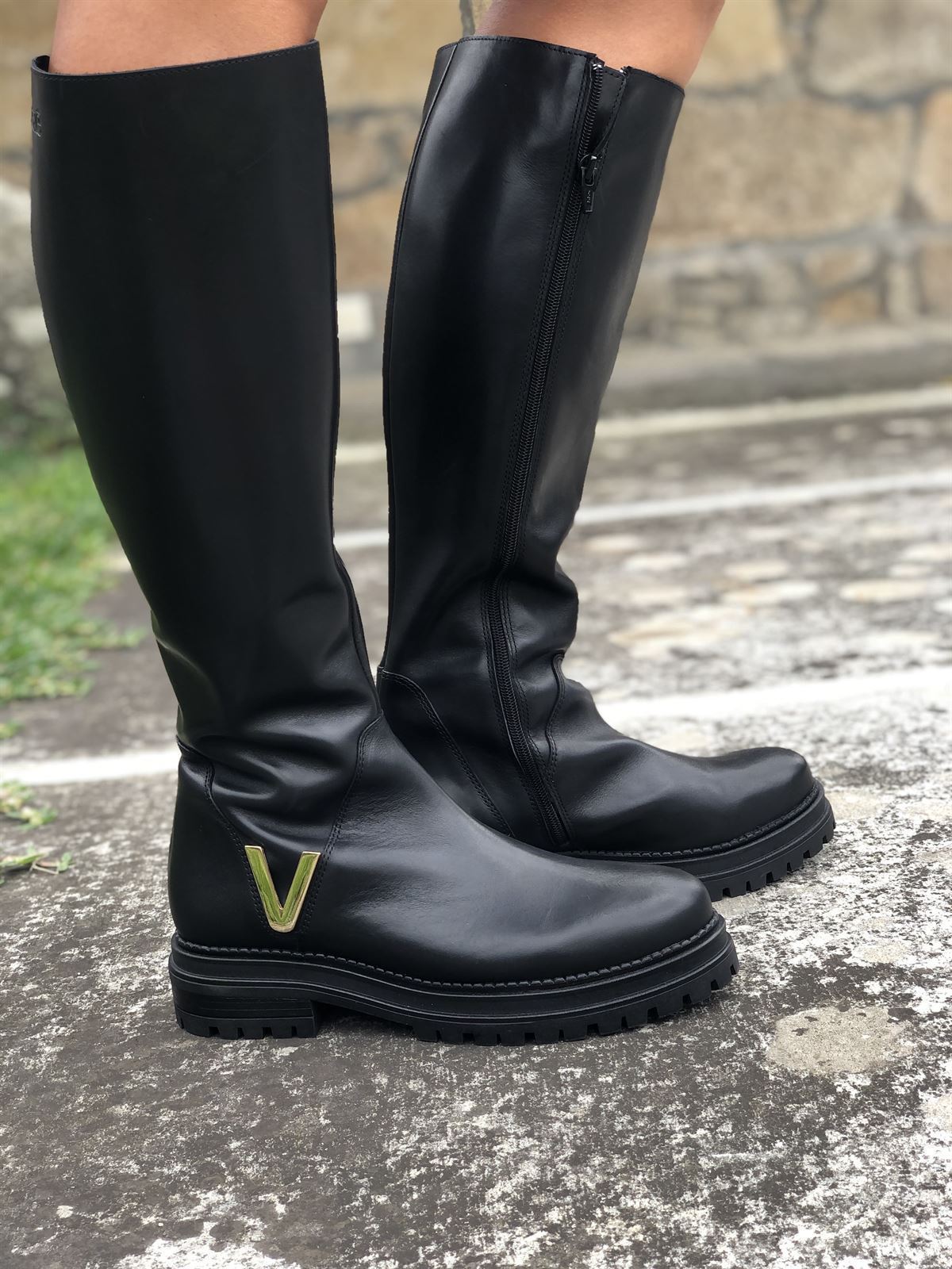 Bota Exe piel negra. - Imagen 4