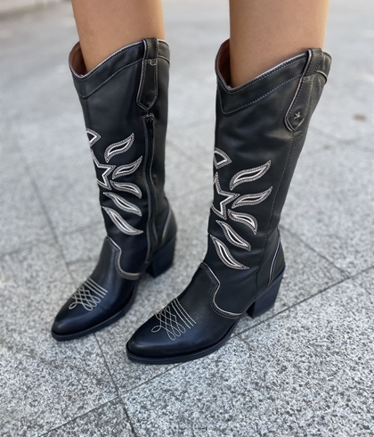 Bota Nemonic campera vivos bordados blanco - Imagen 1