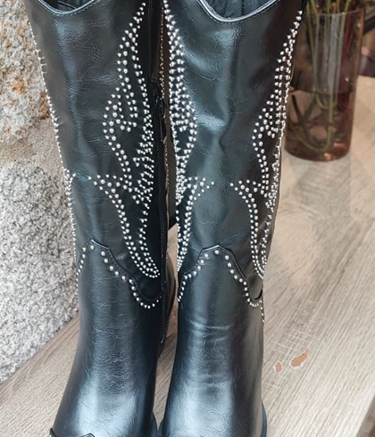 Bota Noa Harmon Cow boy  tachas negra - Imagen 2