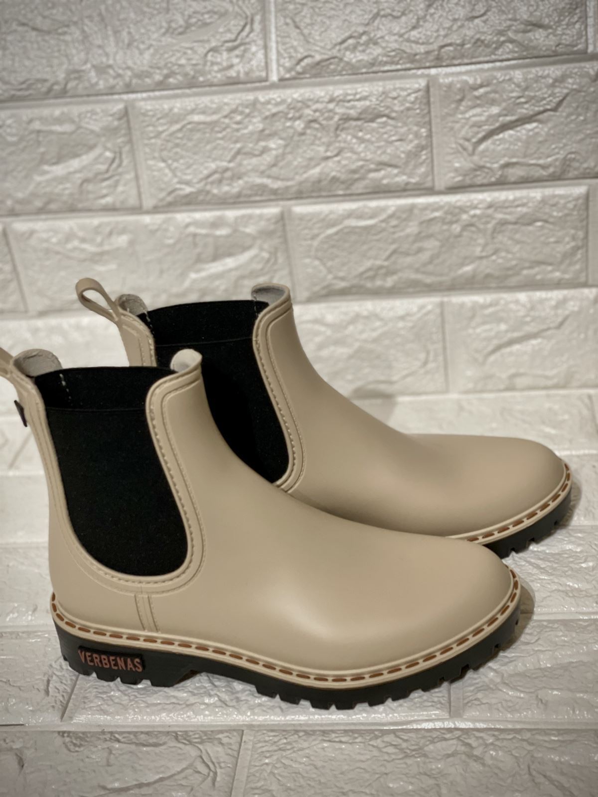 Botas VERBENAS de agua crema - Imagen 1