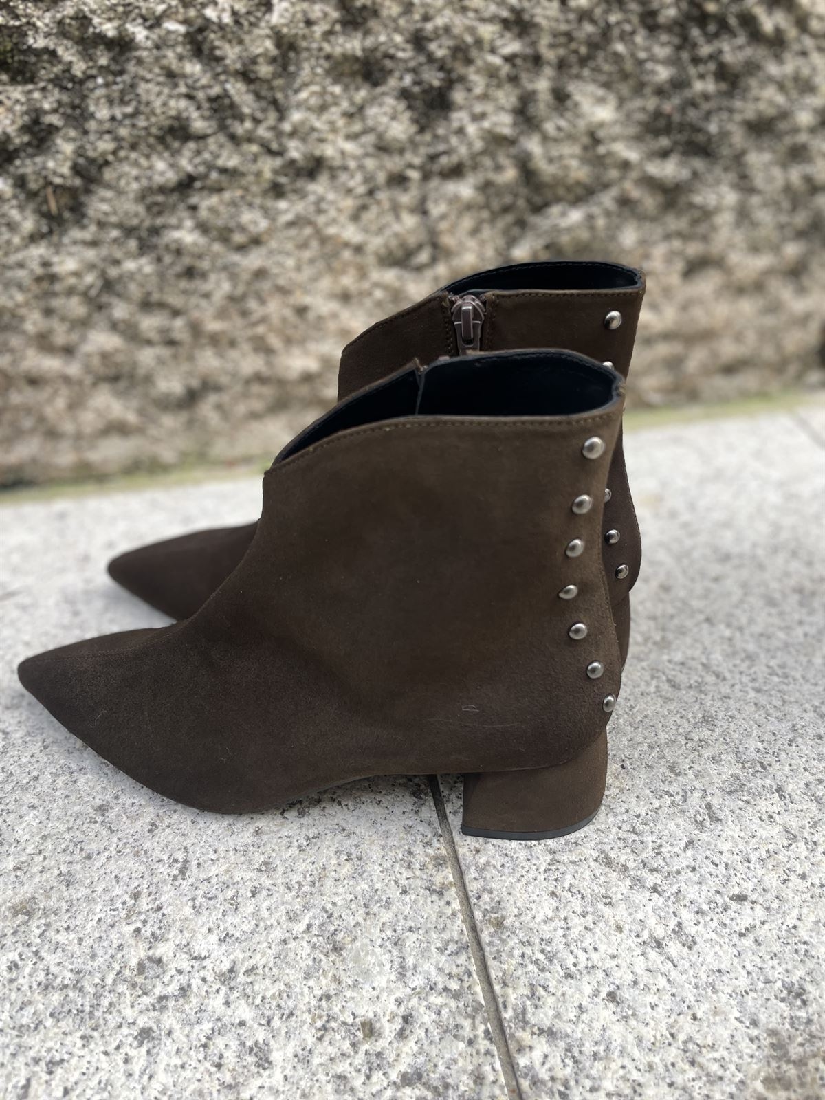 Botin Angari 54137-72 MAGA tachas verde oliva musgo - Imagen 3