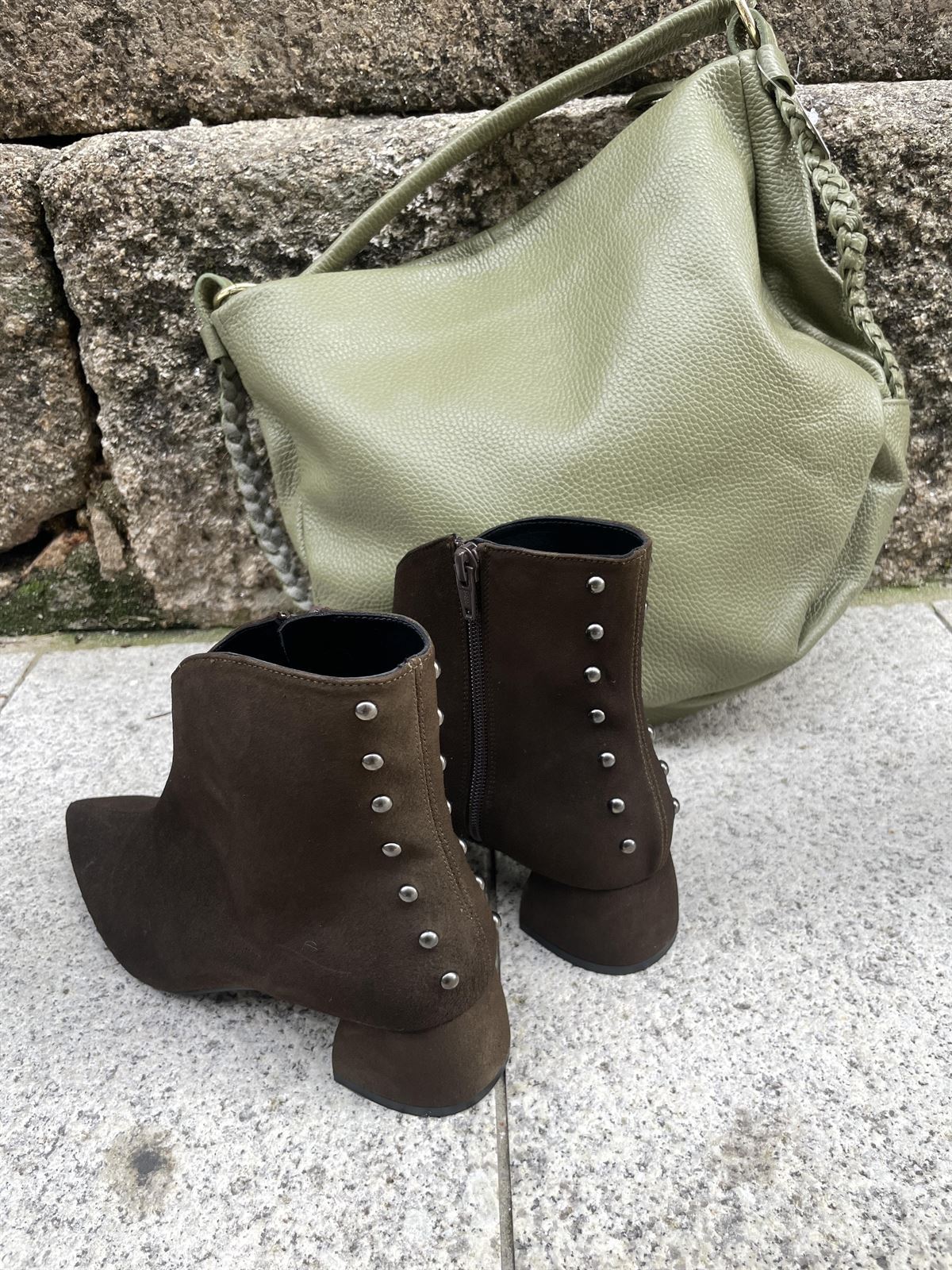 Botin Angari 54137-72 MAGA tachas verde oliva musgo - Imagen 6