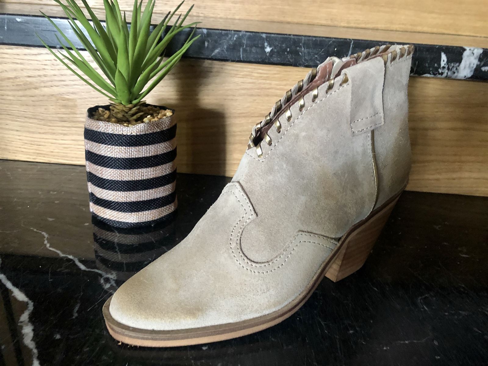 Botin campero Nemonic con vivo - Imagen 2